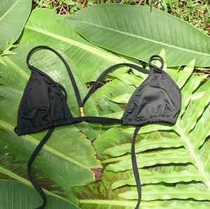 Kaikini Black 4-way Triangle Top Smaller